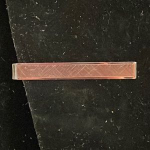 1940s vintage Art Deco Dante silver tone diamond etched checker pattern tie bar
